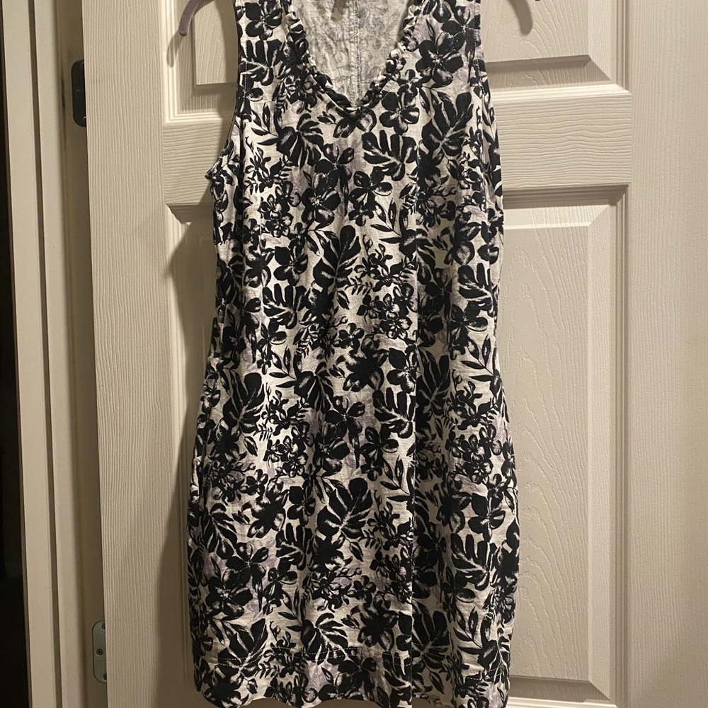Briggs New York Black and White Floral Mini Dress